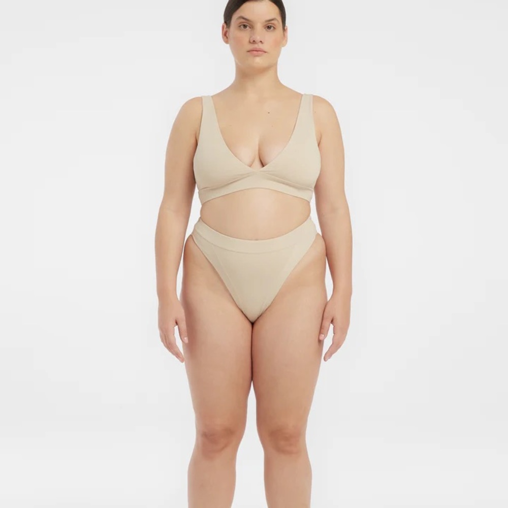 Riot Swim Aria Top & Lark Bottom in Coconut NWT - Picture 6 of 11